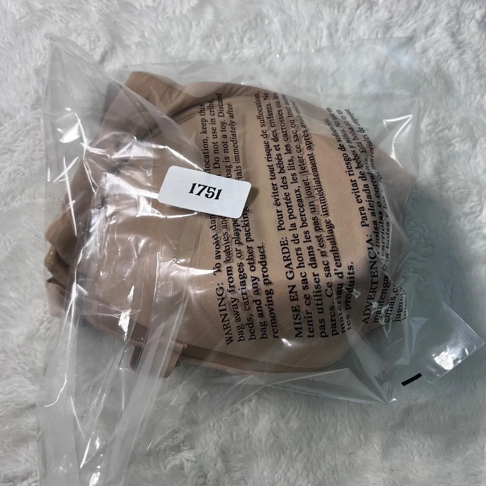Skims Women's‎ Fits Everybody Strapless Bra Clay Tan Size 42DDDD BA-BAN-3151 NWT